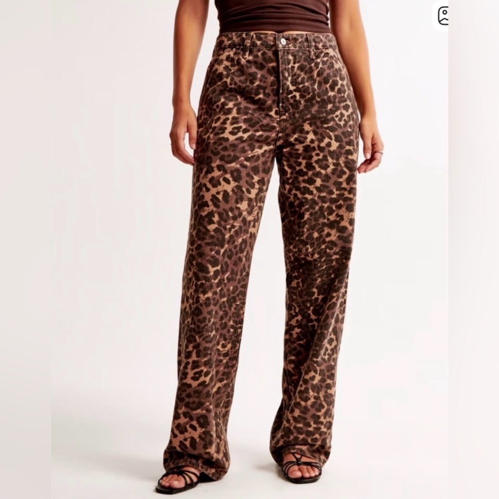 Abercrombie Mid Rise Slouchy Jeans